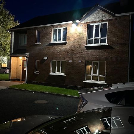 Roseville Courts نيوبريدج المظهر الخارجي الصورة