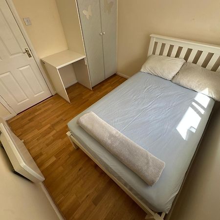 Roseville Courts نيوبريدج المظهر الخارجي الصورة